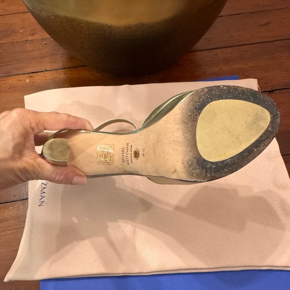 Stuart Weitzman DISCOPLATFORM gold platform sandal. Metallic gold leather.  6.5 - Picture 7 of 10